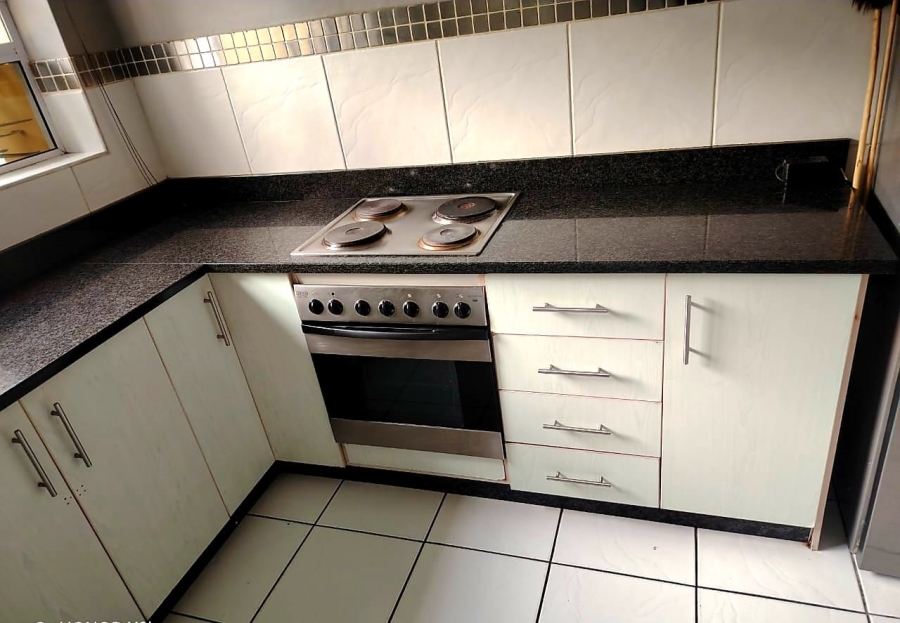 Bedroom Property for Sale in Quigney Eastern Cape